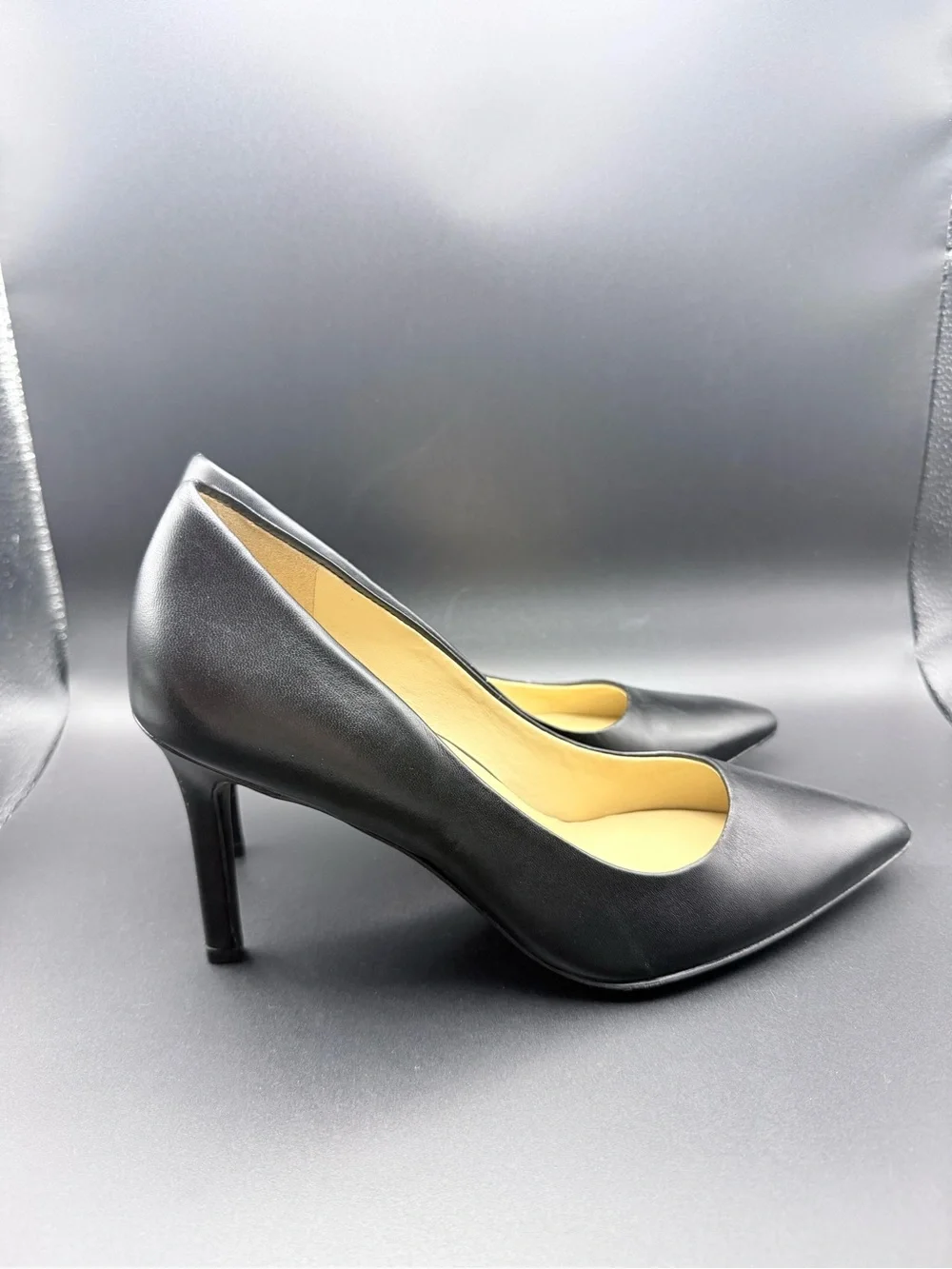Naturalizer - Leather Pointed Toe Anna Stiletto Pumps